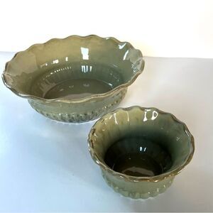 Ceramic Serving Bowl Fluted Scalloped Edge With Matching Dipping Bowl